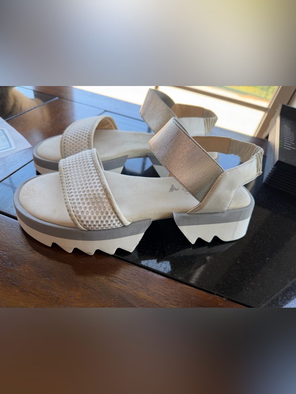 SOFTWAVES women's valera sandals 40 9.5/10 great used condition no smoke/pets